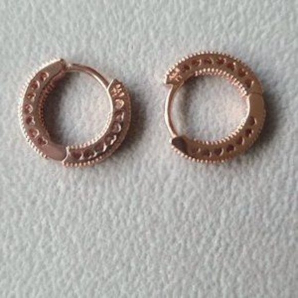 PANDORA fresh water cultured pearl baroque hoop huggie earrings - Picture 5 of 5